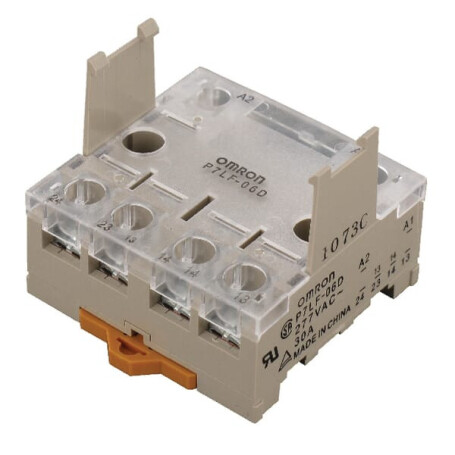 Socle OMRON P7LF06D1